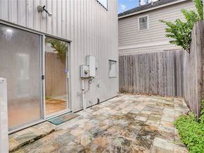 2720 Chenevert Street, Houston TX 77004