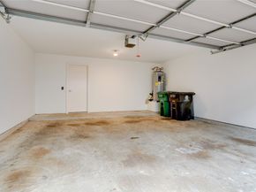 2720 Chenevert Street, Houston TX 77004