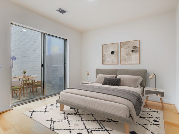 2720 Chenevert Street, Houston TX 77004