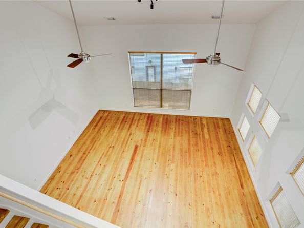 2720 Chenevert Street, Houston TX 77004