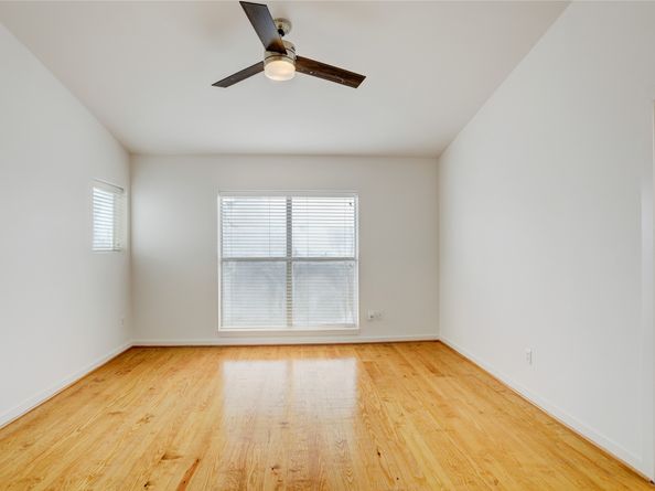 2720 Chenevert Street, Houston TX 77004
