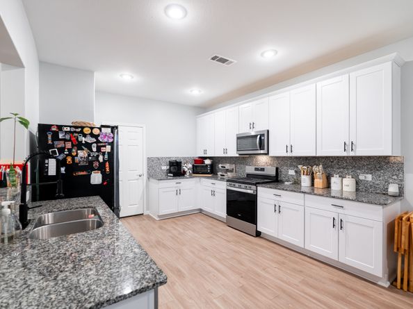 7309 Hobby Wind Ridge Drive, Houston TX 77075