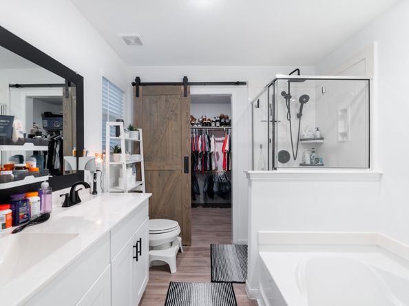 7309 Hobby Wind Ridge Drive, Houston TX 77075