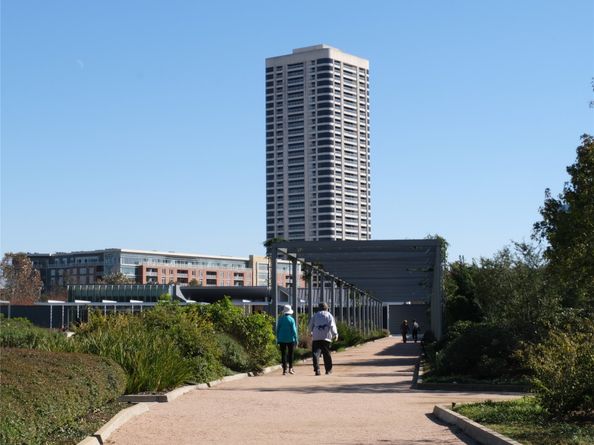 1701 Hermann Drive 21A, Houston TX 77004