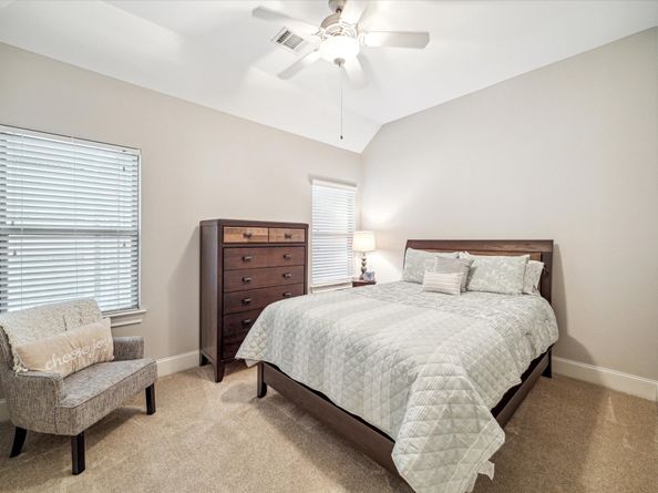 239 W 27th Street, Houston TX 77008