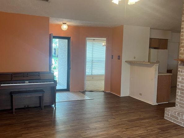 4822 Misty Shadows Drive, Houston TX 77041