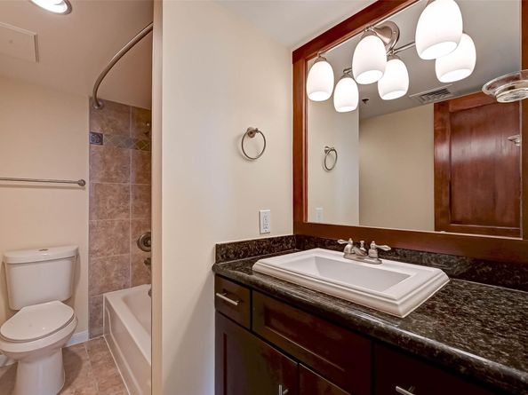 3525 Sage Road 1703, Houston TX 77056