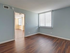 3525 Sage Road 1703, Houston TX 77056