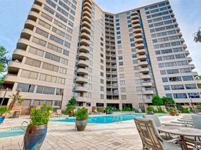 3525 Sage Road 1703, Houston TX 77056