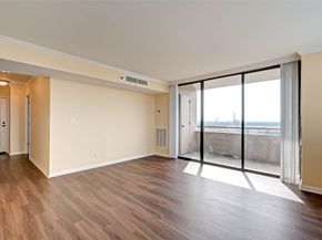 3525 Sage Road 1703, Houston TX 77056