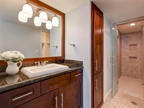 3525 Sage Road 1703, Houston TX 77056