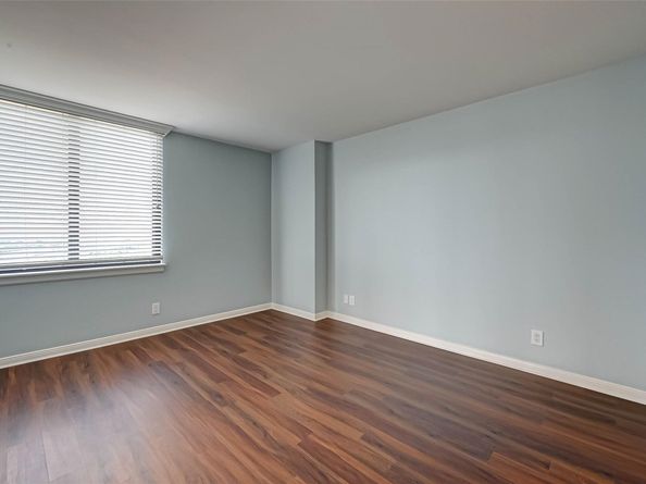 3525 Sage Road 1703, Houston TX 77056