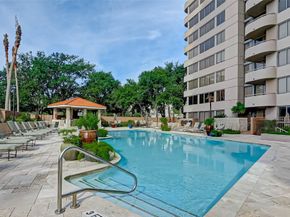 3525 Sage Road 1703, Houston TX 77056