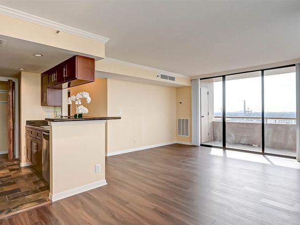 3525 Sage Road 1703, Houston TX 77056