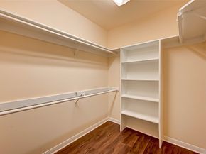 3525 Sage Road 1703, Houston TX 77056