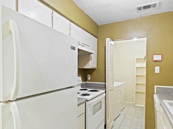 9431 Pagewood Lane, Houston TX 77063