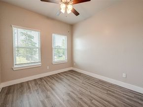 7703 Rainbow Close Lane, Houston TX 77055