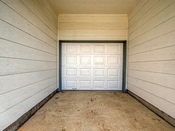 7703 Rainbow Close Lane, Houston TX 77055