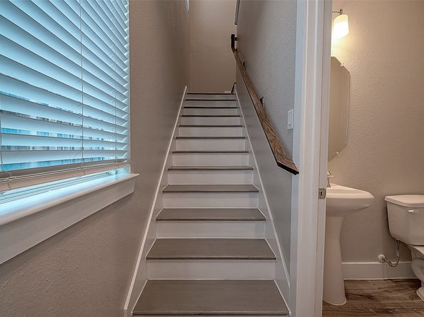 7703 Rainbow Close Lane, Houston TX 77055