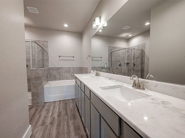 7703 Rainbow Close Lane, Houston TX 77055