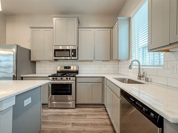 7703 Rainbow Close Lane, Houston TX 77055