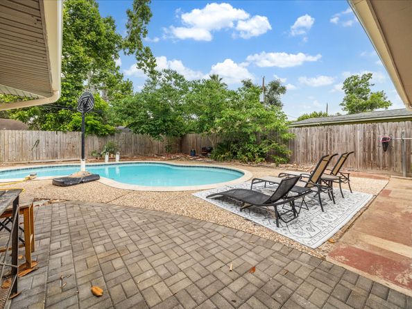 2009 Sedgie Drive, Houston TX 77080