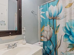 3814 Ripplebrook Drive, Houston TX 77045