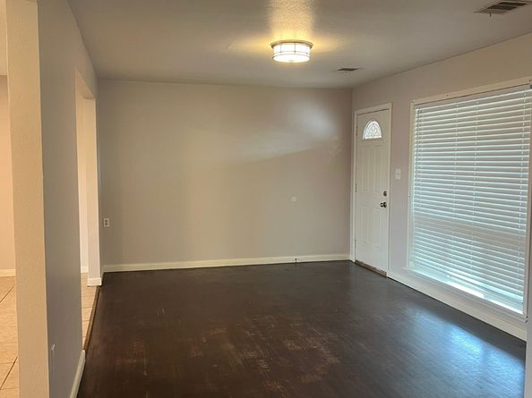 8515 Kempridge Street, Houston TX 77080