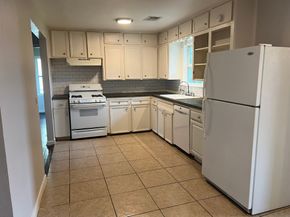 8515 Kempridge Street, Houston TX 77080