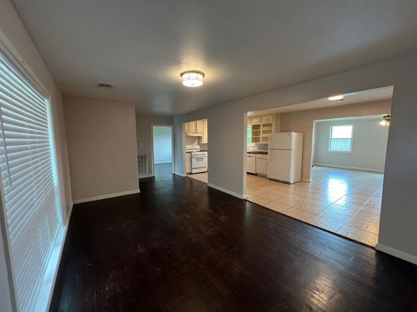 8515 Kempridge Street, Houston TX 77080