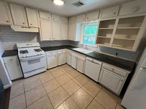 8515 Kempridge Street, Houston TX 77080