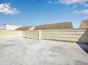 5308 Larkin Street B, Houston TX 77007