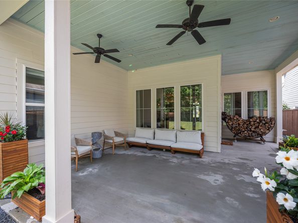 2215 Blue Duck Lane, Conroe TX 77384