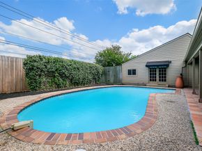 1319 E Brooklake Drive, Houston TX 77077