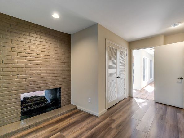 1319 E Brooklake Drive, Houston TX 77077