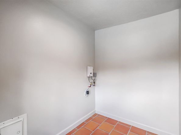 1319 E Brooklake Drive, Houston TX 77077