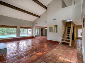 1319 E Brooklake Drive, Houston TX 77077