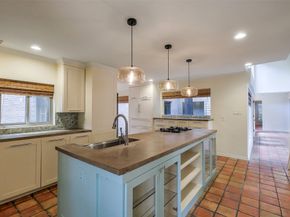 1319 E Brooklake Drive, Houston TX 77077