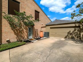 1319 E Brooklake Drive, Houston TX 77077