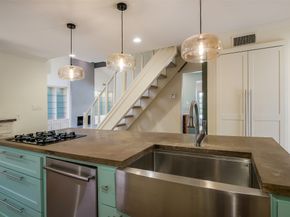 1319 E Brooklake Drive, Houston TX 77077