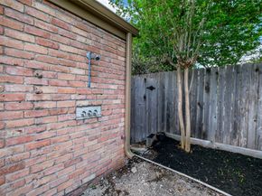 1319 E Brooklake Drive, Houston TX 77077
