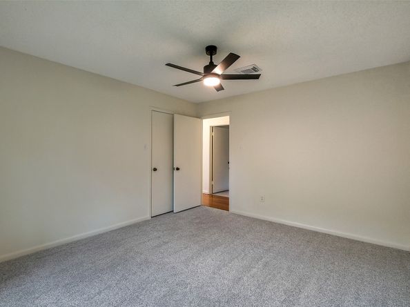 1319 E Brooklake Drive, Houston TX 77077