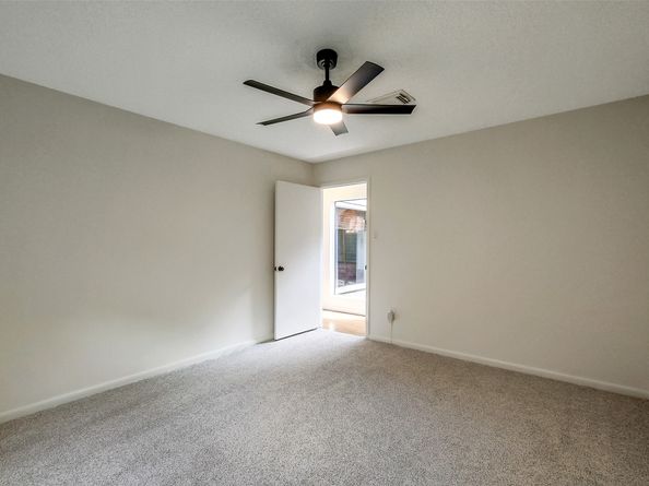1319 E Brooklake Drive, Houston TX 77077