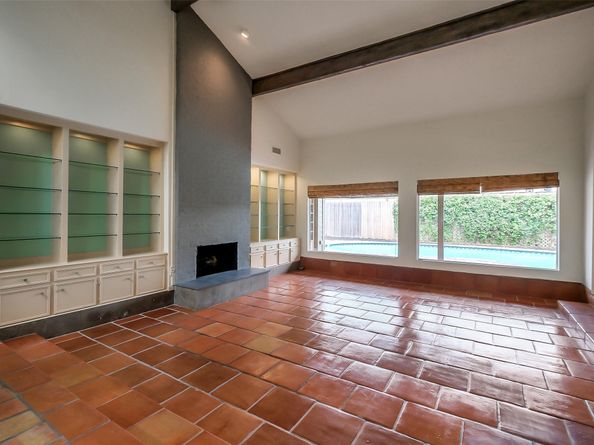 1319 E Brooklake Drive, Houston TX 77077