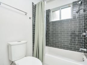 5902 Hummingbird Street, Houston TX 77096