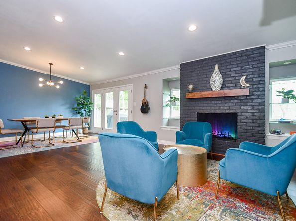 5902 Hummingbird Street, Houston TX 77096