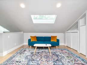 5902 Hummingbird Street, Houston TX 77096