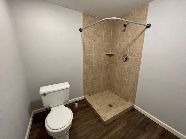 6823 Avenue E, Houston TX 77011
