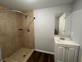 6823 Avenue E, Houston TX 77011