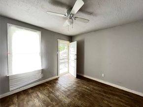 6823 Avenue E, Houston TX 77011